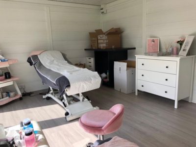Composite Garden Room Beauticians In Leicester Inside Shot 4